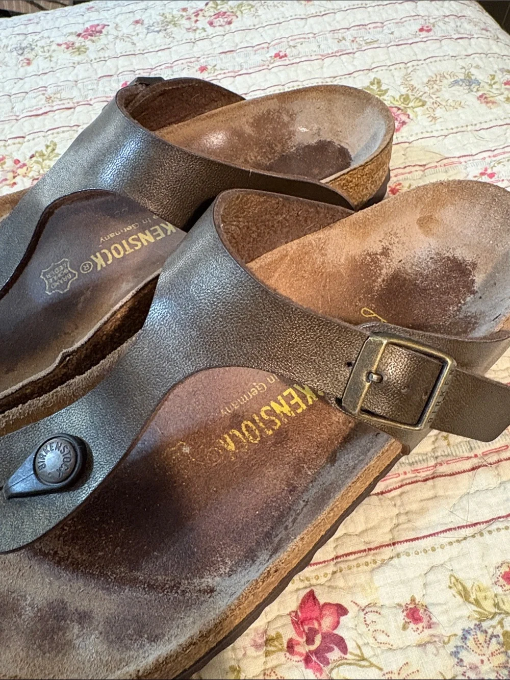 Birkenstock Gizeh Thong Sandals Bronze